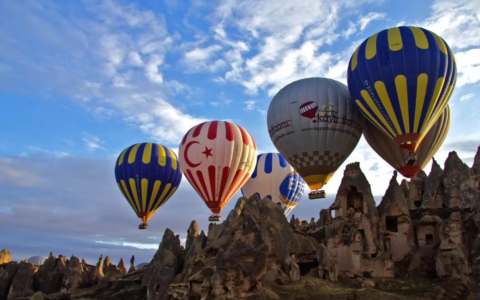 Sunrise Hot Air Balloon Watching Tour in Cappadocia preview 2