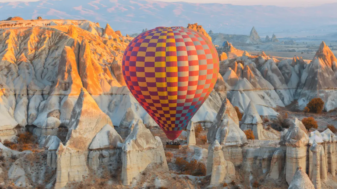 Sunrise Hot Air Balloon Watching Tour in Cappadocia preview 3