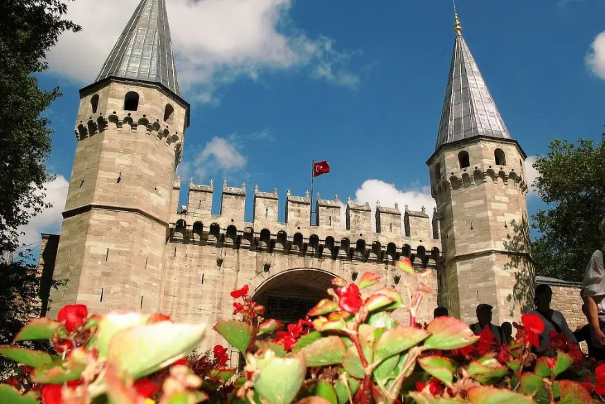 Istanbul: Topkapi Palace and Harem Guided Tour with Ticket preview 2
